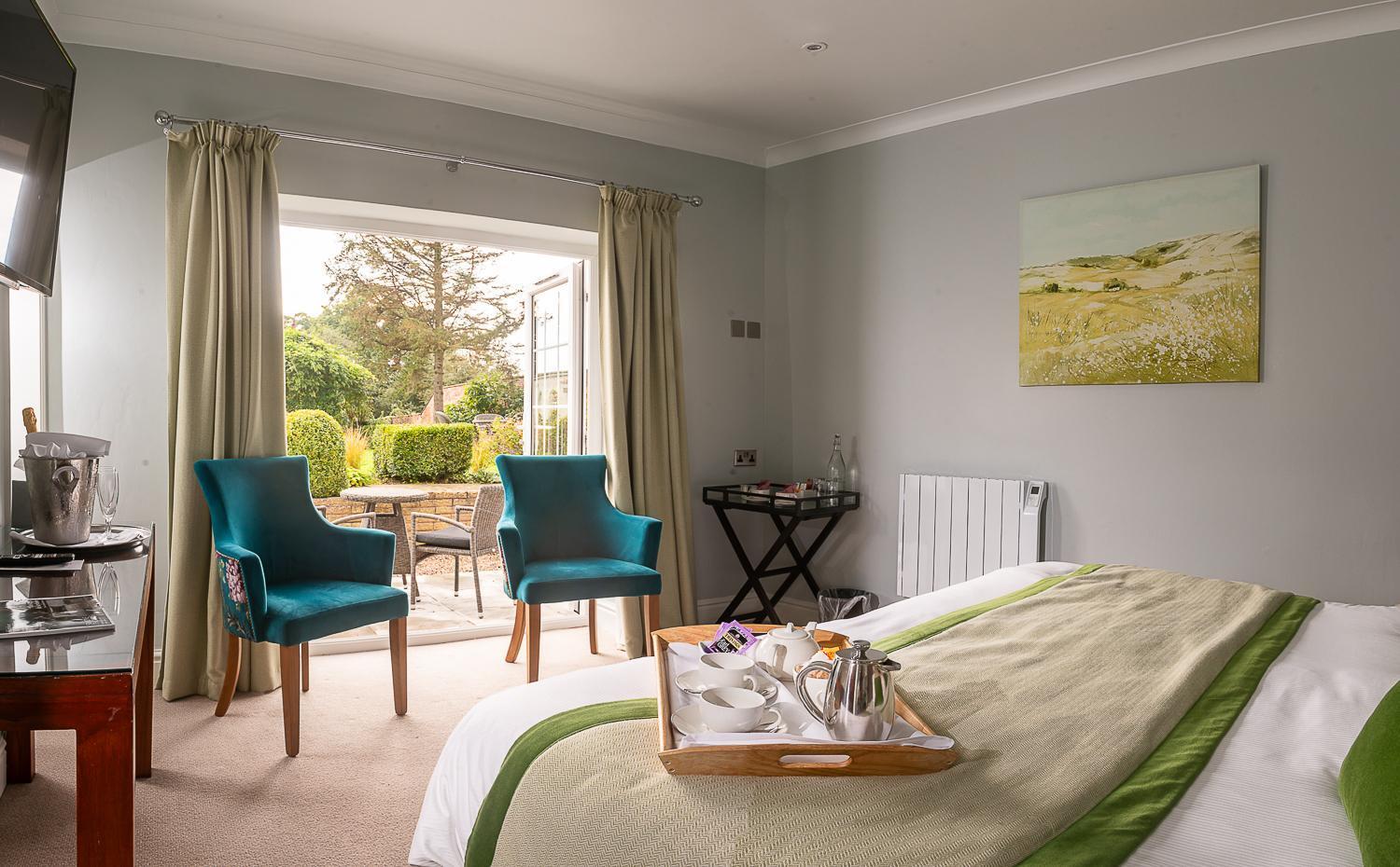 Rowton Hall Hotel And Spa Chester Exterior foto