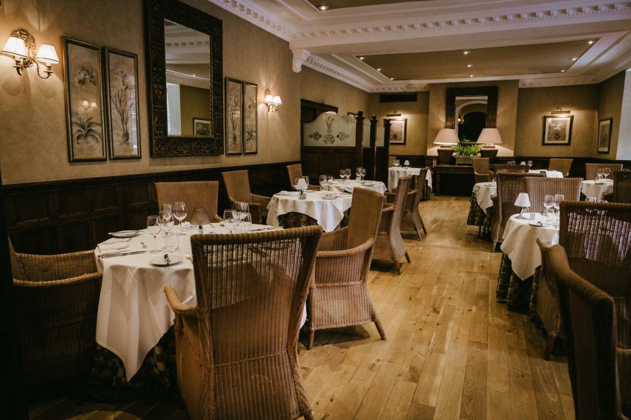 Rowton Hall Hotel And Spa Chester Exterior foto